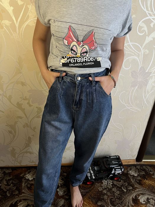 Джинси моми, балони сині