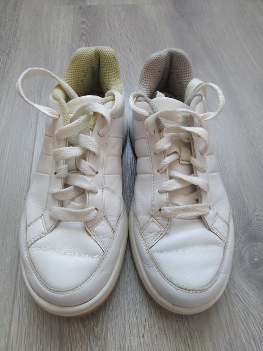Продам кросівки 37-39р.