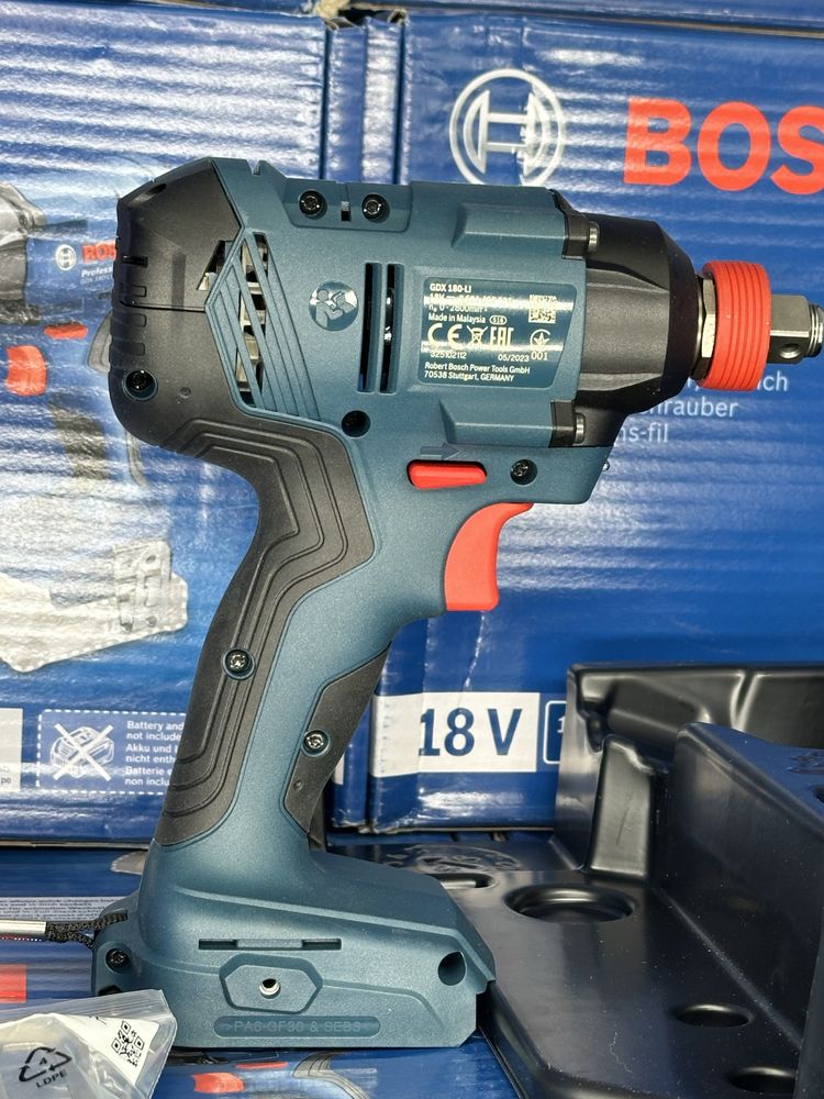 Аккумуляторный ударный гайковерт Bosch Professional GDX 180-LI