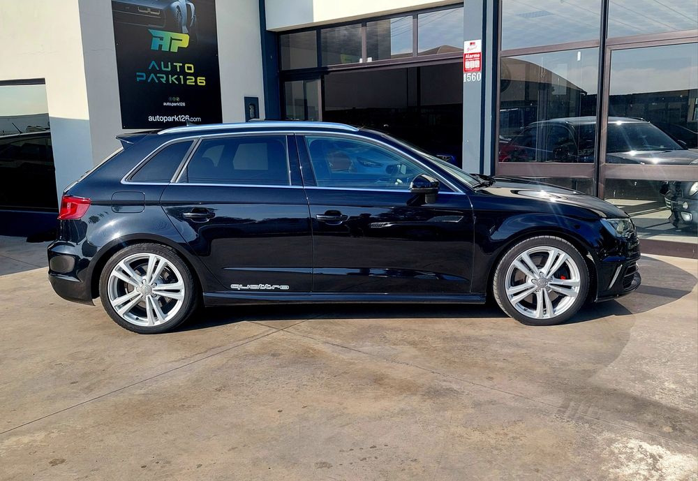 Audi S3 Quattro Sportback 2.0 TFSI 300CV S-Tronic / Panorâmico