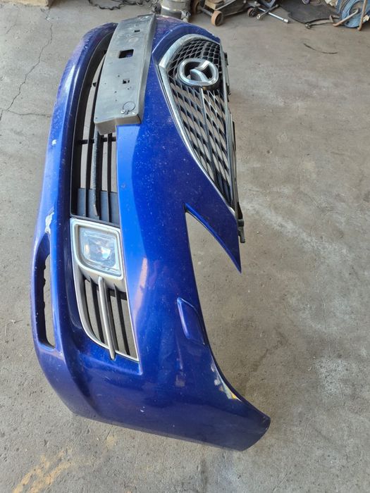 Części zderzaka przedniego Mazda 5