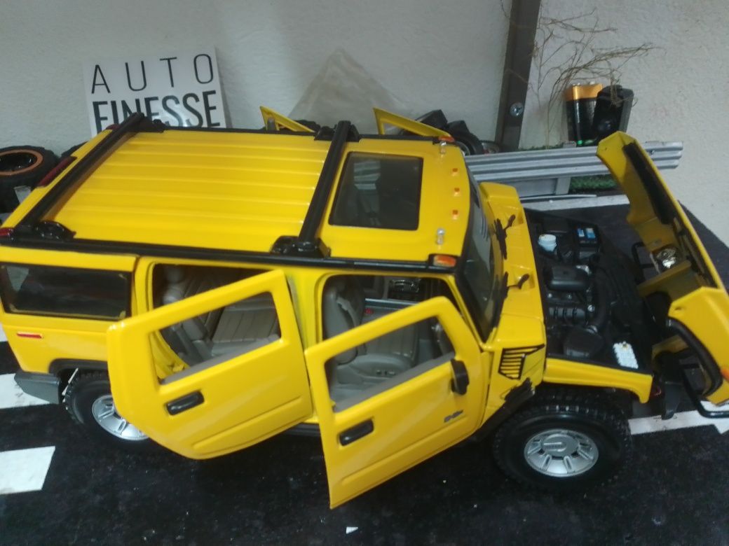 Miniatura 1/18 Hummer H2