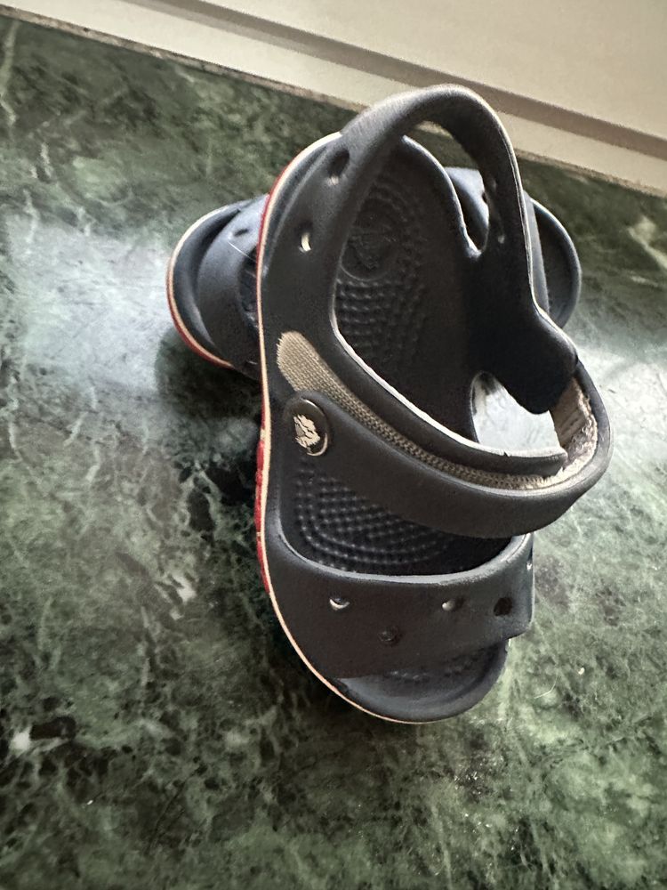 Sandałki Crocs C6 – stan idealn