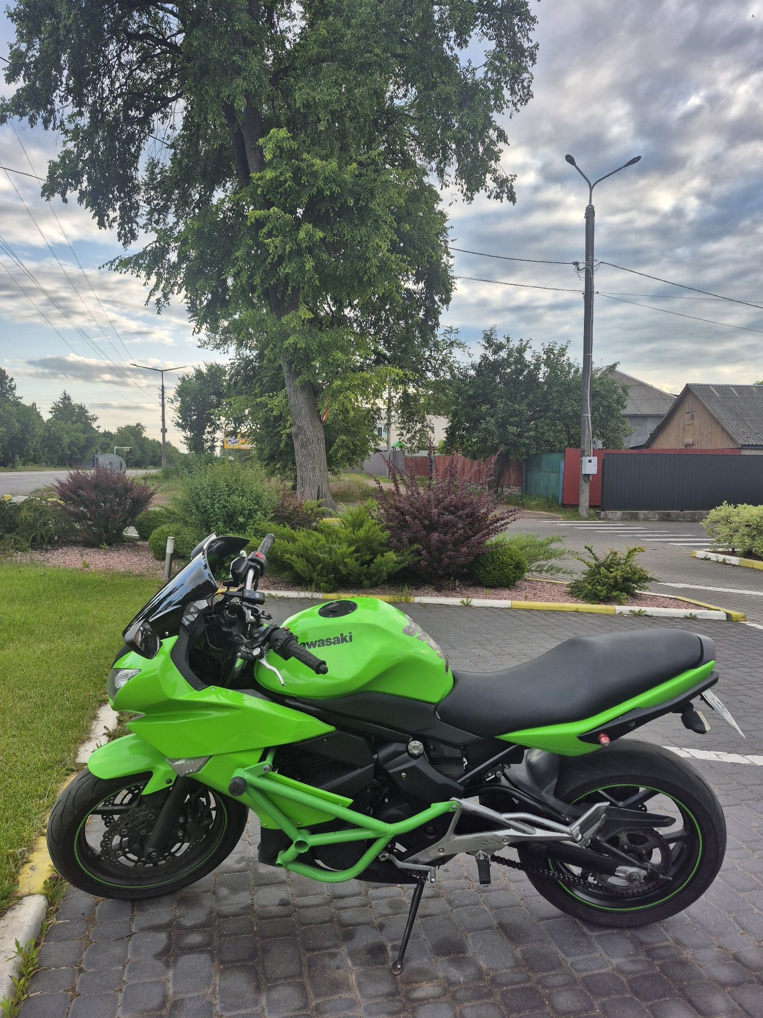 Kawasaki Ninja 400 r