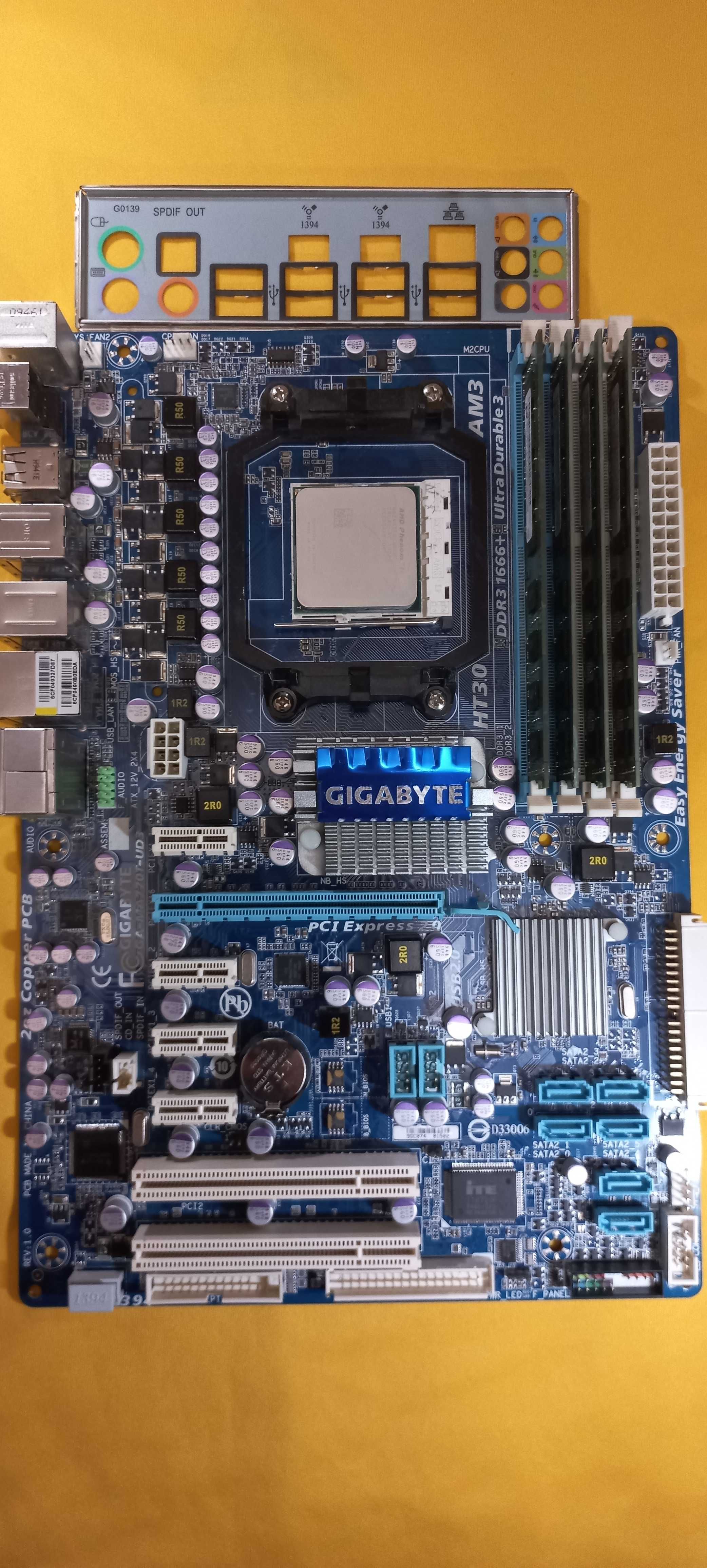 Gigabyte GA-MA770T-UD3 + AMD Phenom II X4 Black Edition 955 + 8гб ДДР3