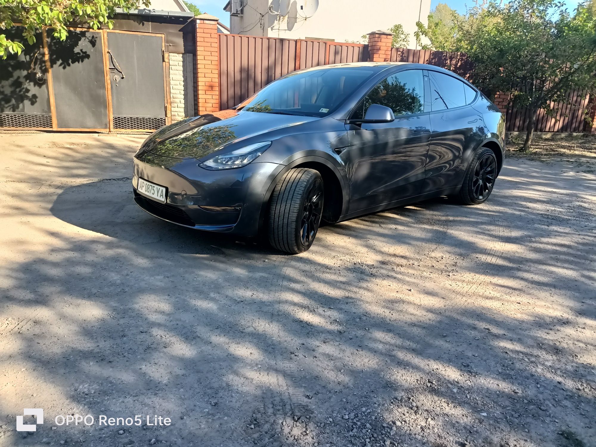 Продам Tesla model Y long Range Dual  Motor