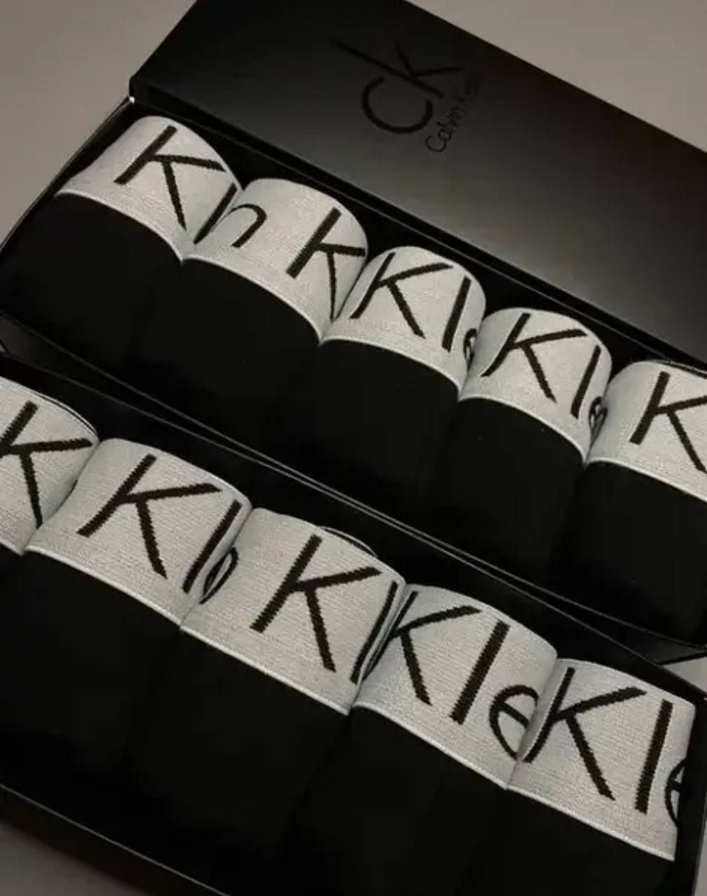 Стильний набір чоловічих боксерів 5 шт в подарунковій коробці