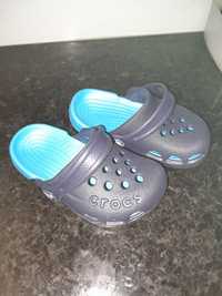 Crocs Azuis tamanho C6 (22-23)