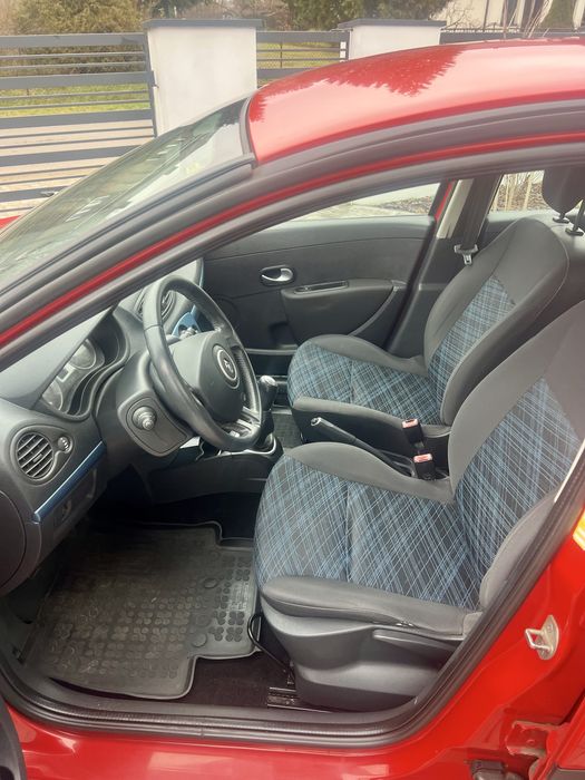 Zadbane Renault Clio 1.2B 2009r