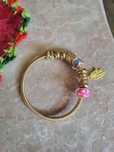 Pulseira feita artesanalmente