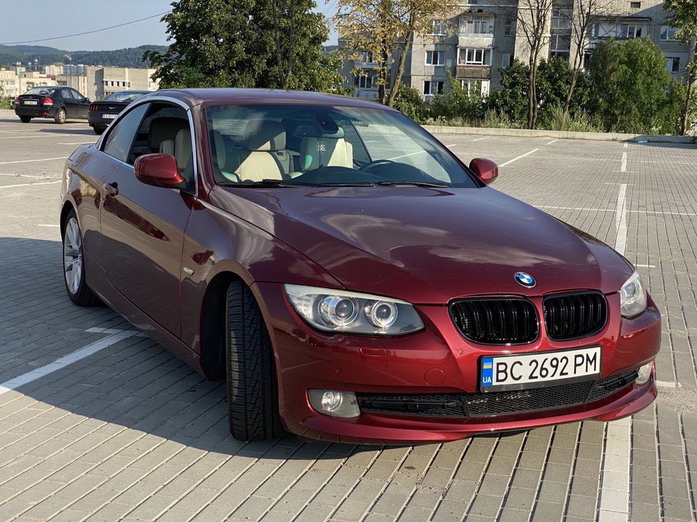 BMW e93 lci 328i 3.0 бензин