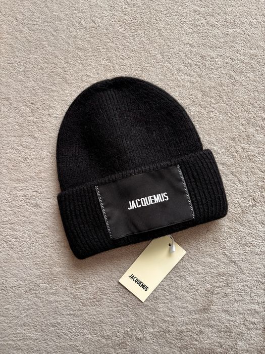 Шапка жін0ча  зимова тепла Jacqu.. в наявності