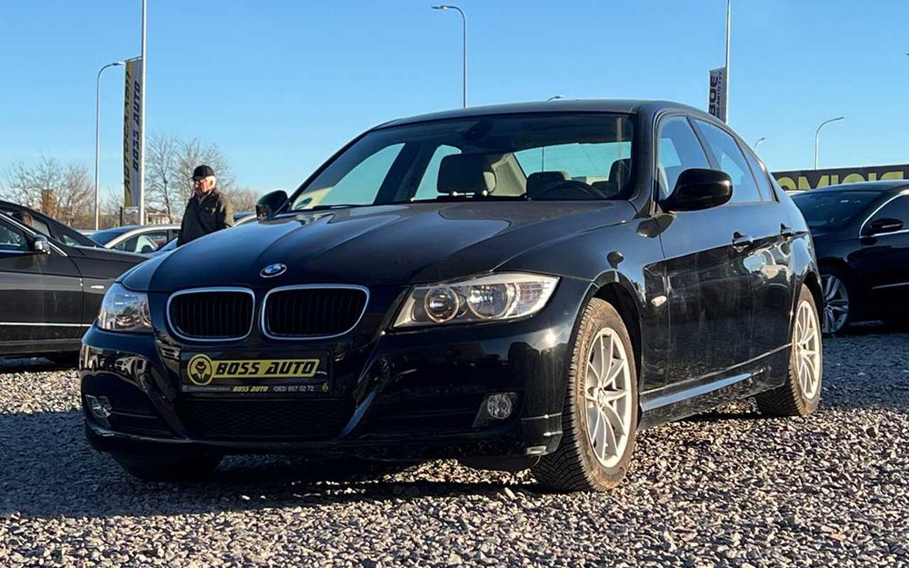 BMW 320 I 2010 рік