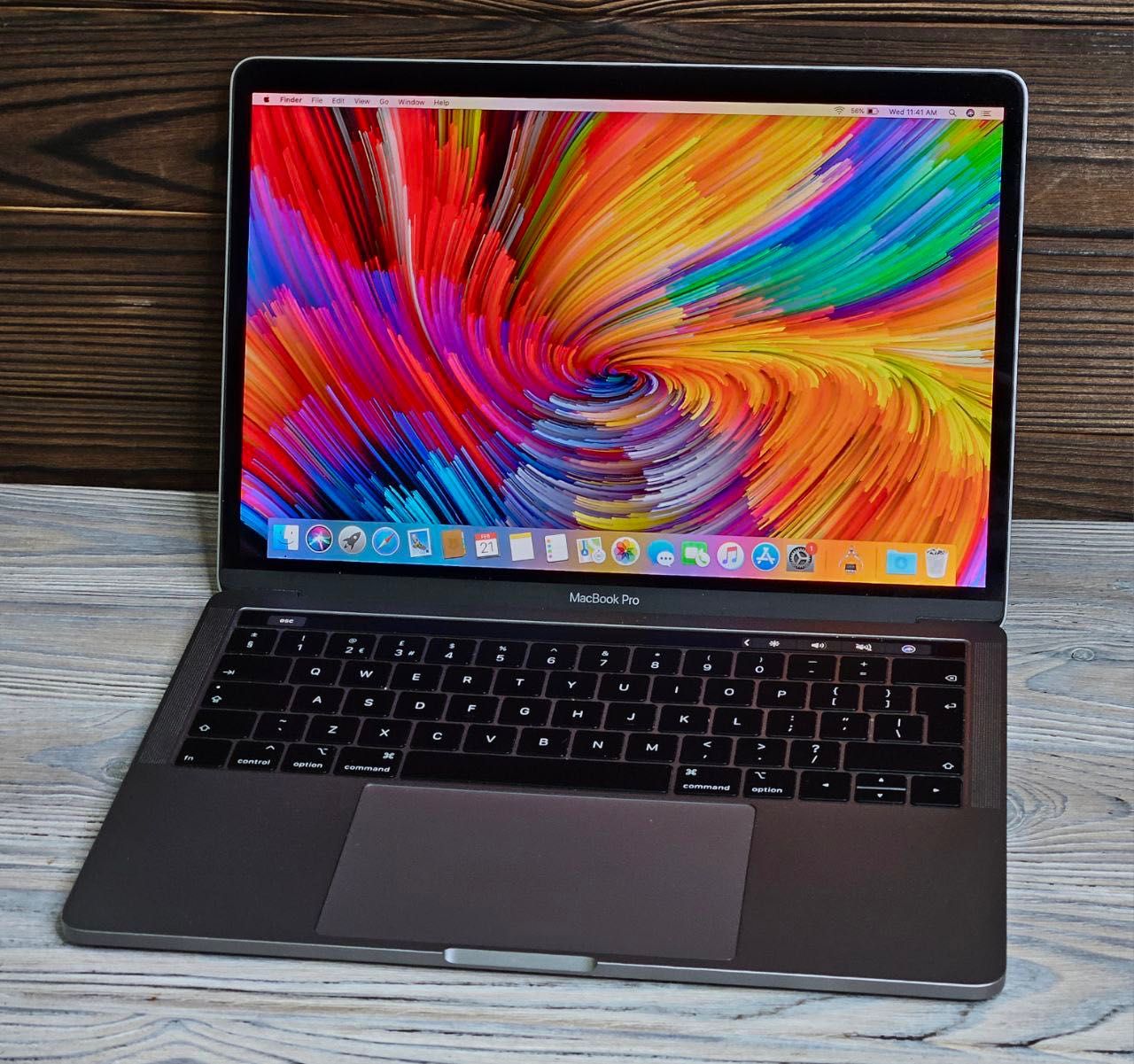MacBook Pro 13 2019 i5 16gb 256ssdTouchbar магазин (Z0WQ000QM) 560$