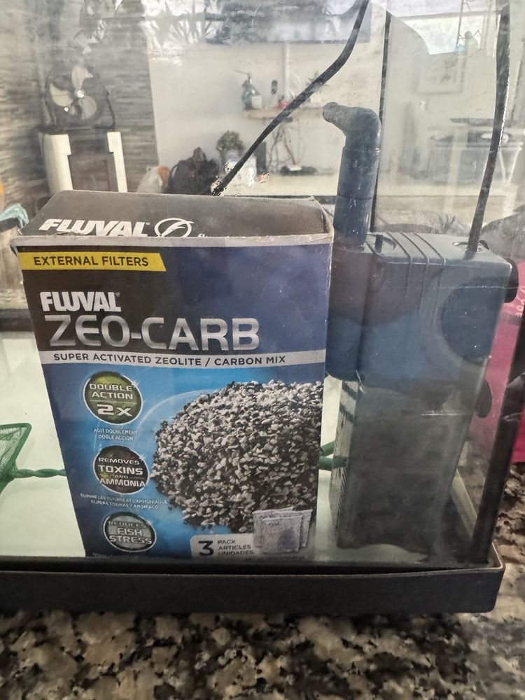 Aquário, com todos os acessorios