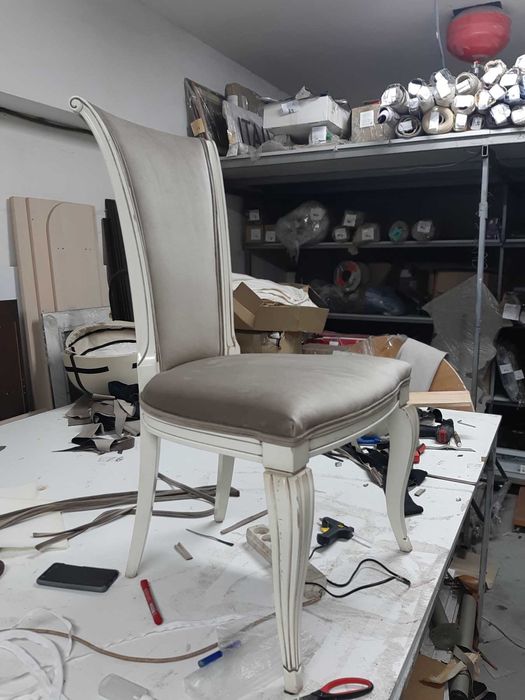 Перетяжка крісел та стільців у Львові