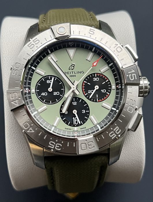 Breitling AVENGER B01 CHRONOGRAPH 44 mm , rolex omega