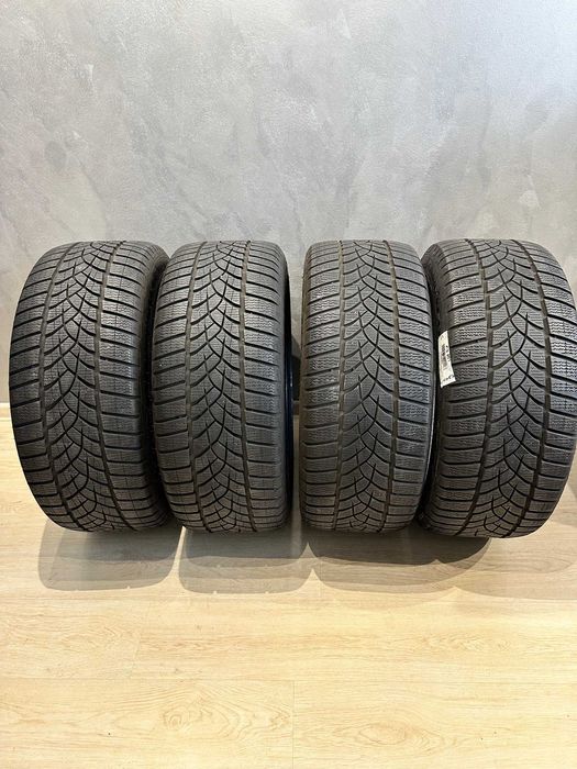 Opony GoodYear Ultra Grip 265/40/20/Rocznik 2022/Sztuk 4
