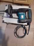 Młot makita HM 0870c