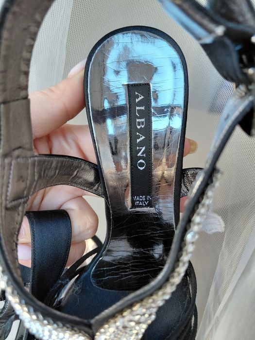 Босоніжки в гарному стані