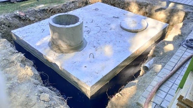 Szambo betonowe z montażem 10m3 zbiornik betonowy zbiornik na wode