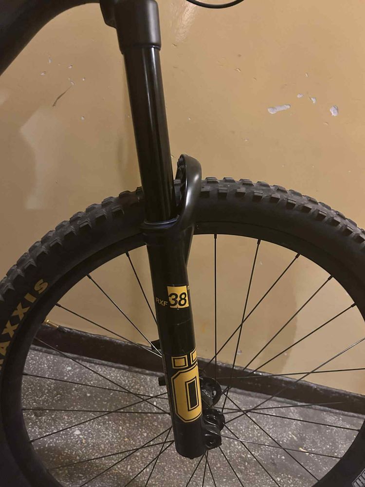 Ohlins rxf 38 m.2 uszkodzony