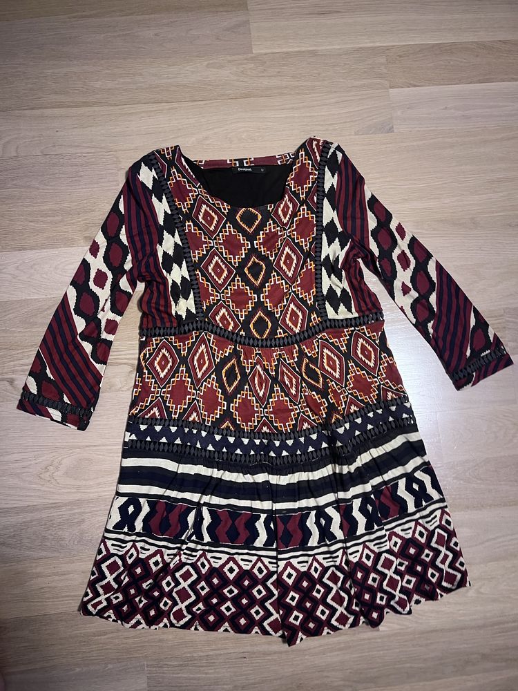 Krótka sukienka Desigual