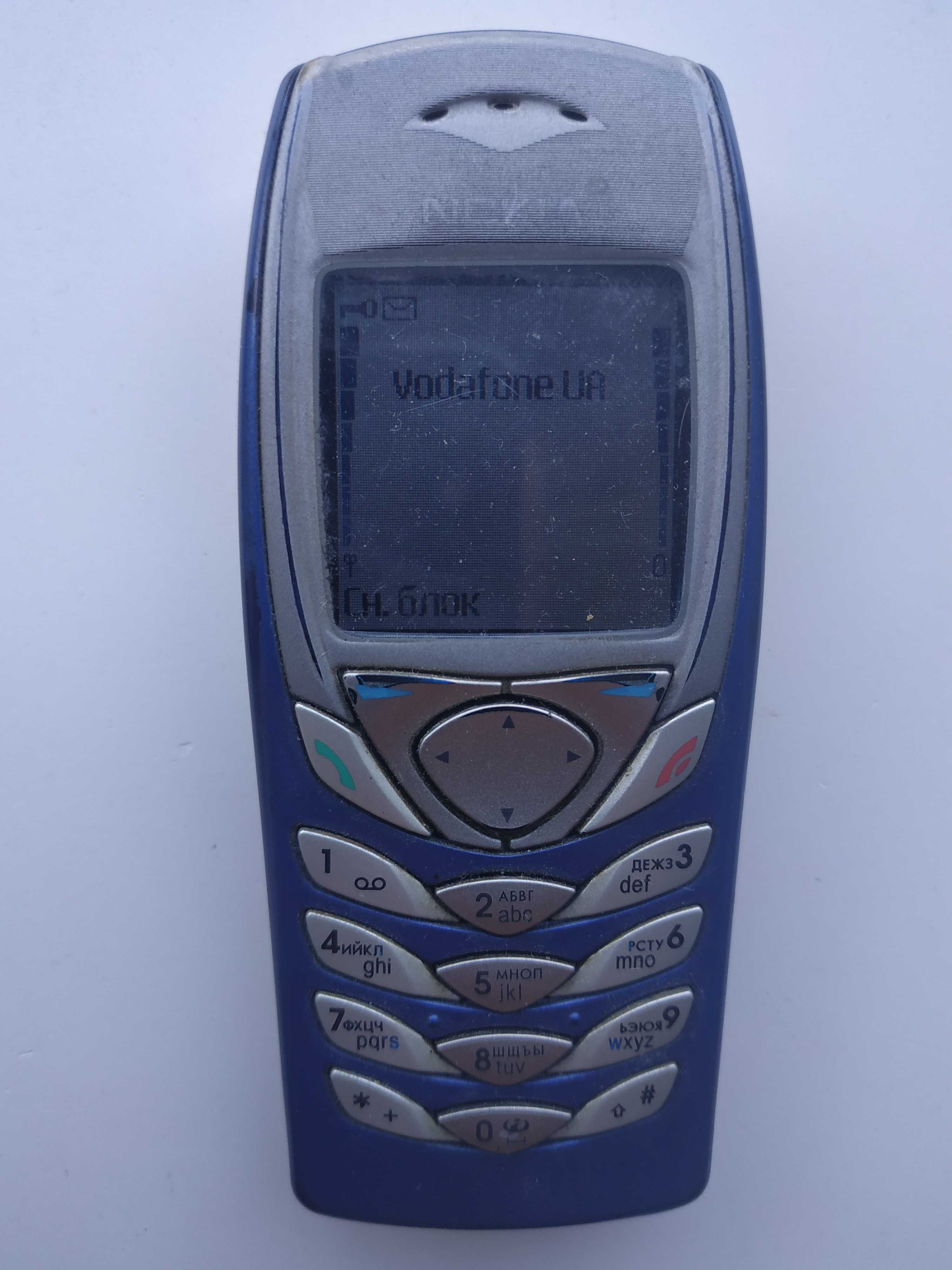 Продам мобільний телефон Nokia 6100, у гарному стані.