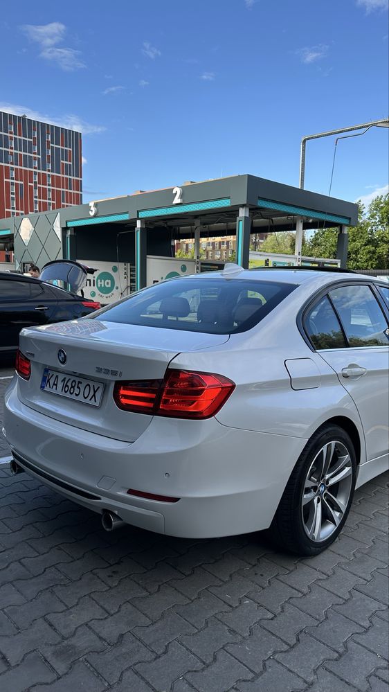 Bmw F30 335 комплектація Luxury
