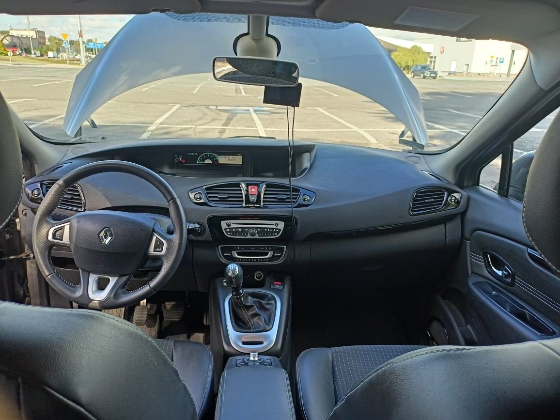 Renault Scenic 3 2011 r 1.6 dCi BOSE 130km