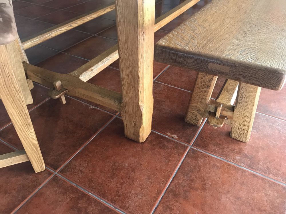 Mesa+2 bancos+2 cadeiras
