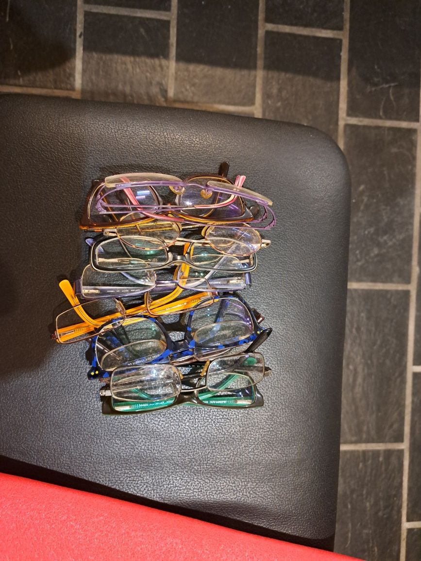 Oculos com alguns anos