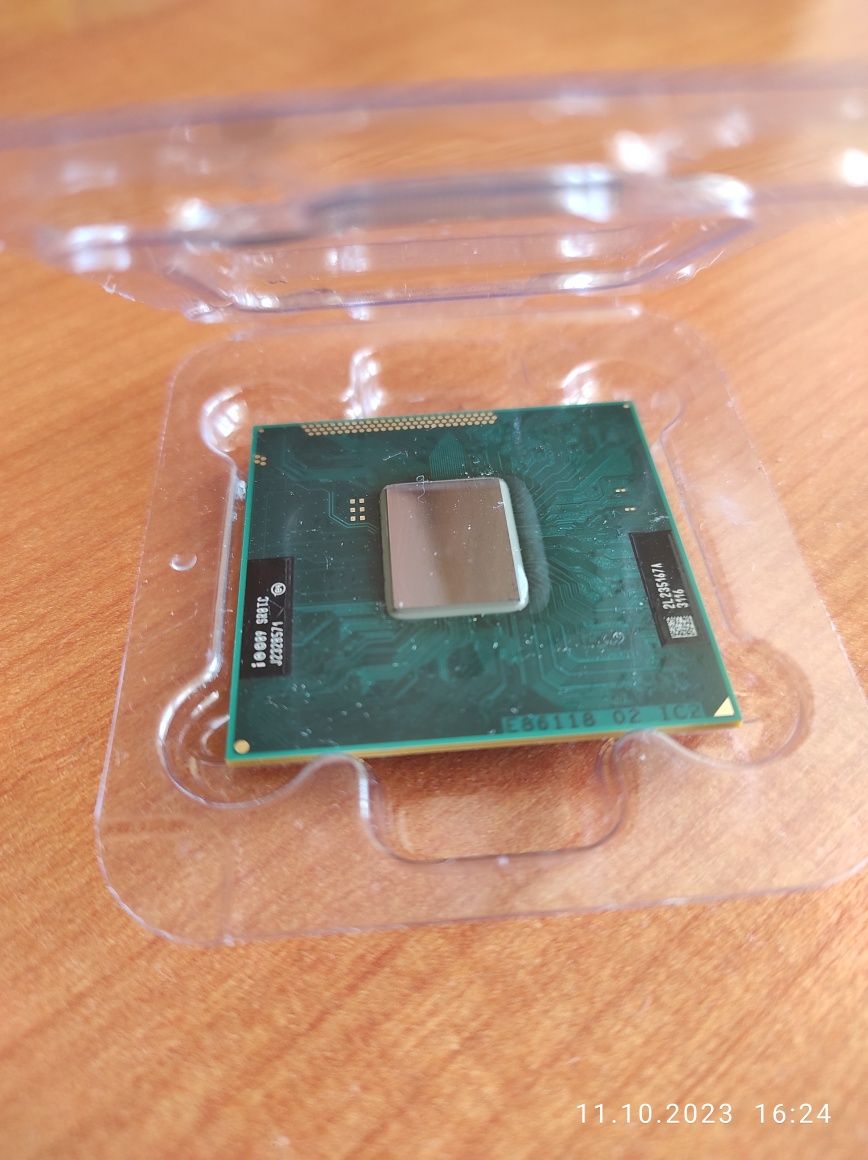 Процесор
Intel Core i3-2328M