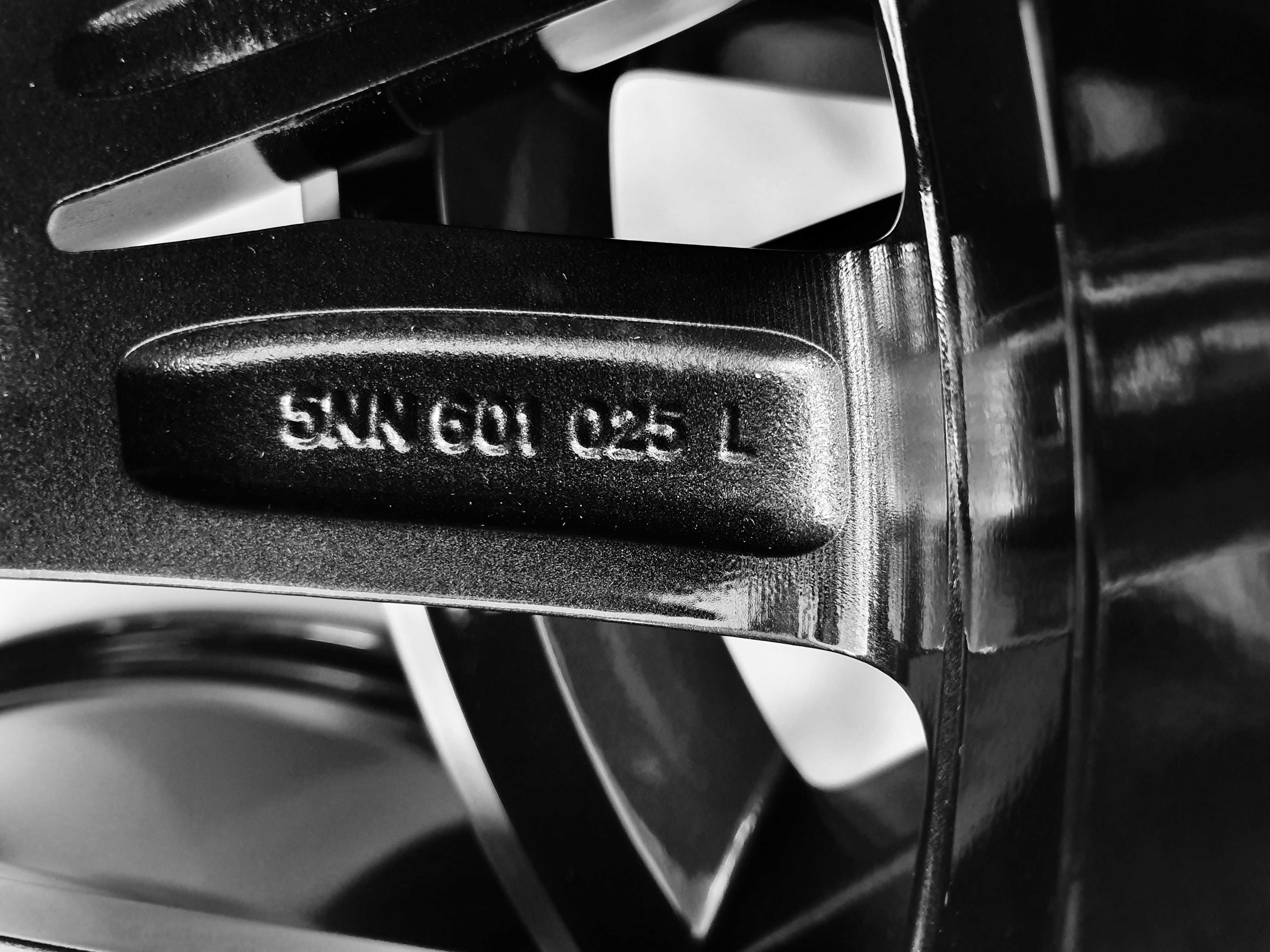 NOWE ORYG alufelgi AUDI 18 A3 8P 8V GY Q2 GA Q3 8U Q3 F3