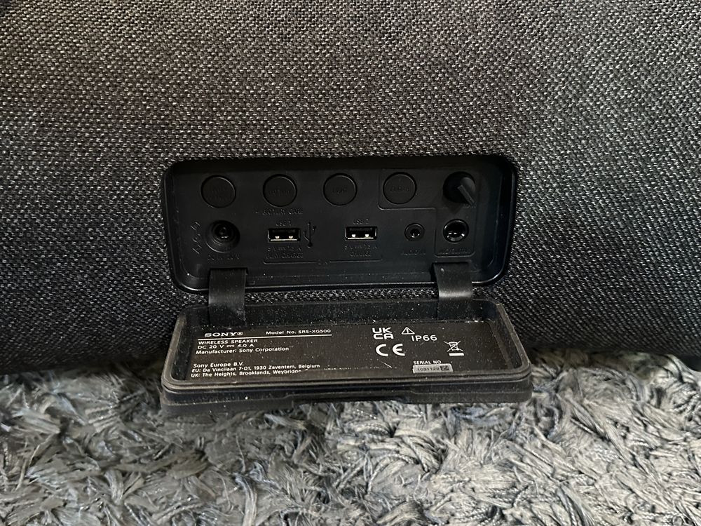 Coluna portatil sony XG 500