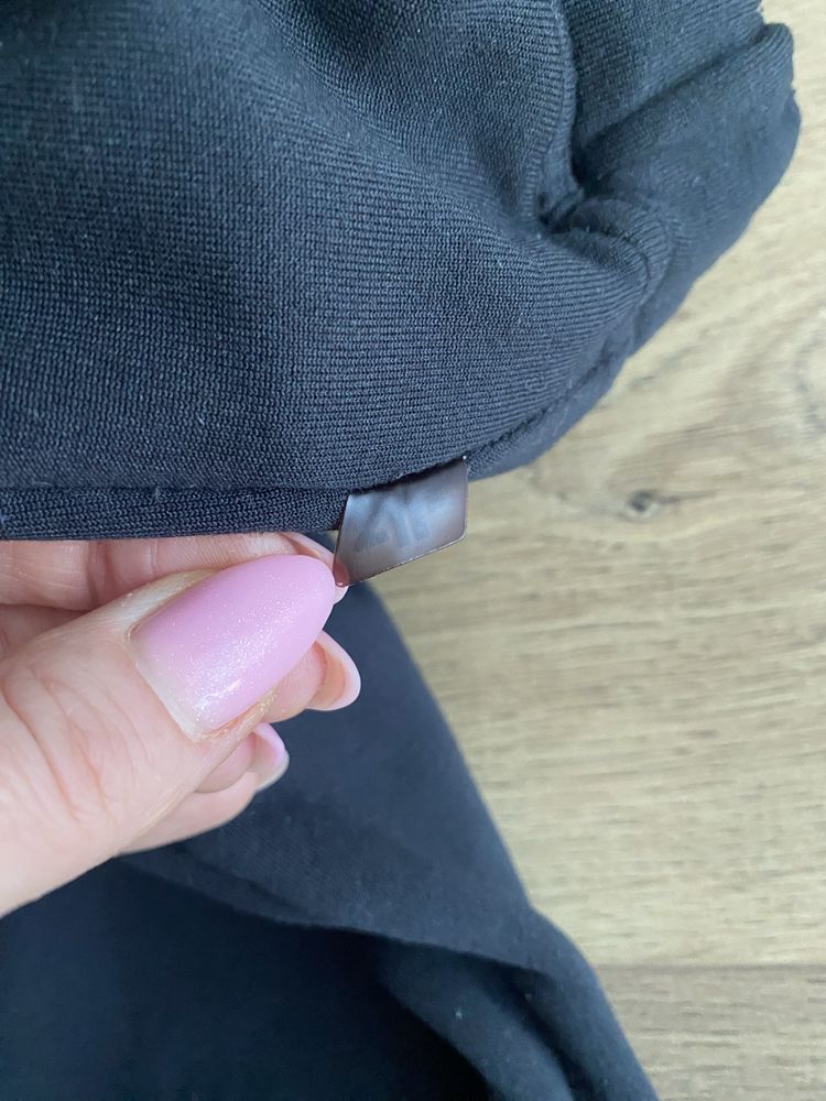 Czarne legginsy ocieplane 4F r. XS