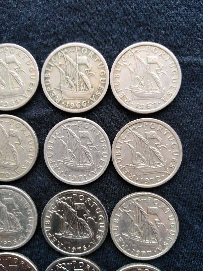 Coleção de moedas de 2.5 escudos