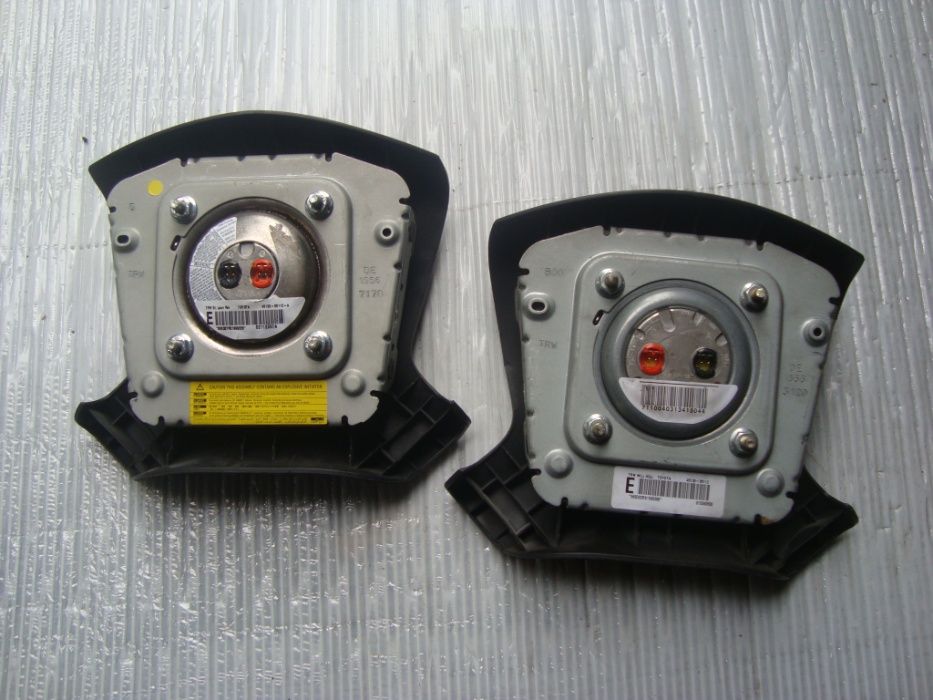 Подушка безпеки AIRBAG безопасности Toyota Avensis T25 03 -08рік