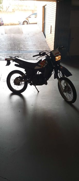 Moto toda toda de origem