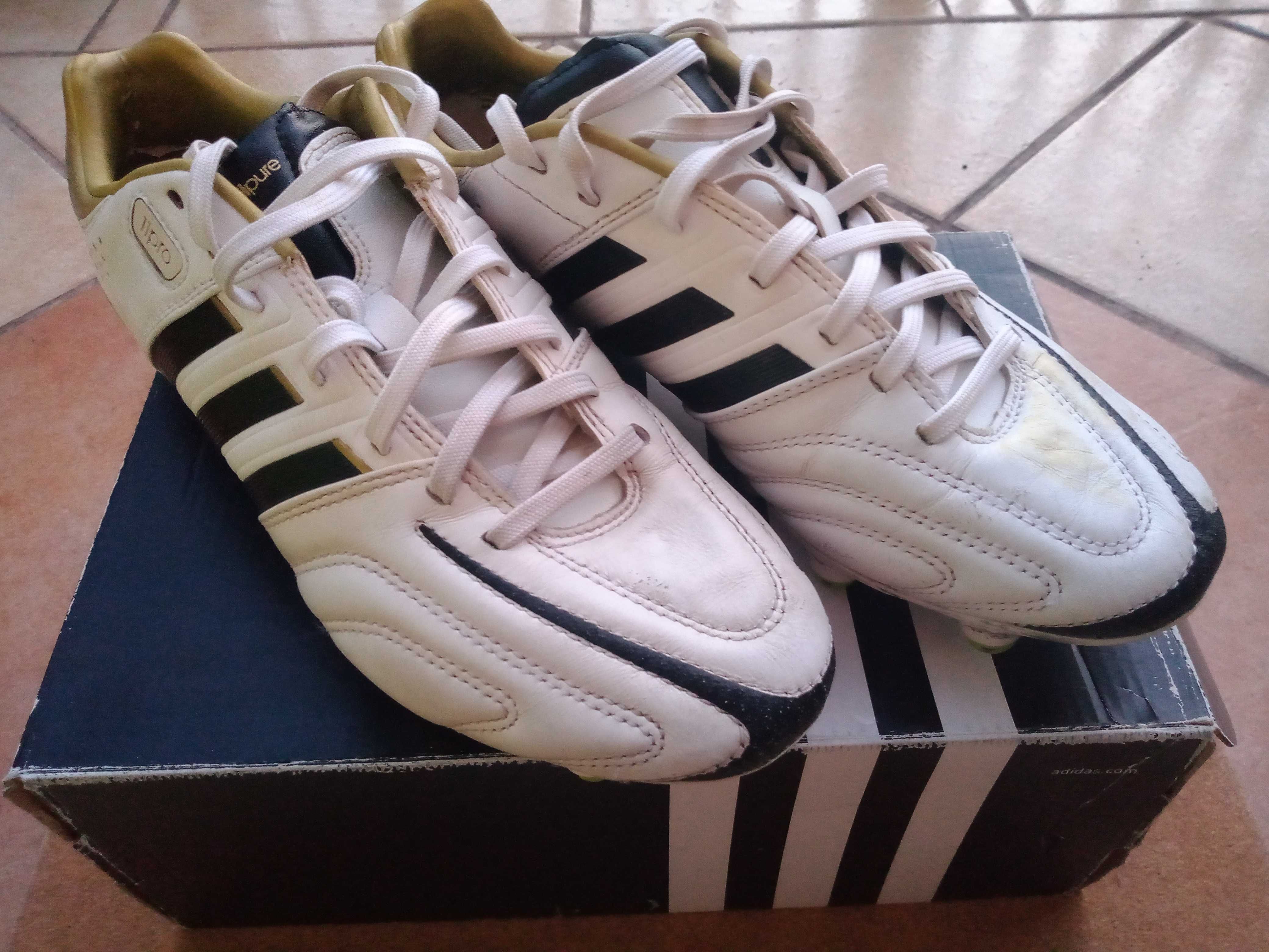 Buty piłkarskie Adidas adipure rozm.39 1/3