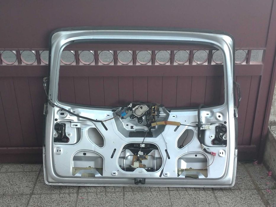 Tampa de mala VW Touareg 2003/2010