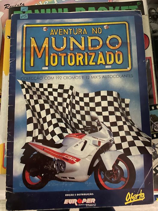 Cadernetas completas e em bom estado de carros e motos