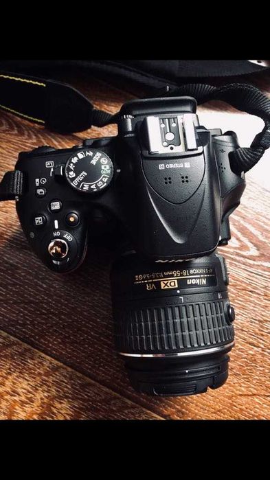 Nikon D5200 + Obiektyw Nikkor 18–55mm + Torba + Ładowarka