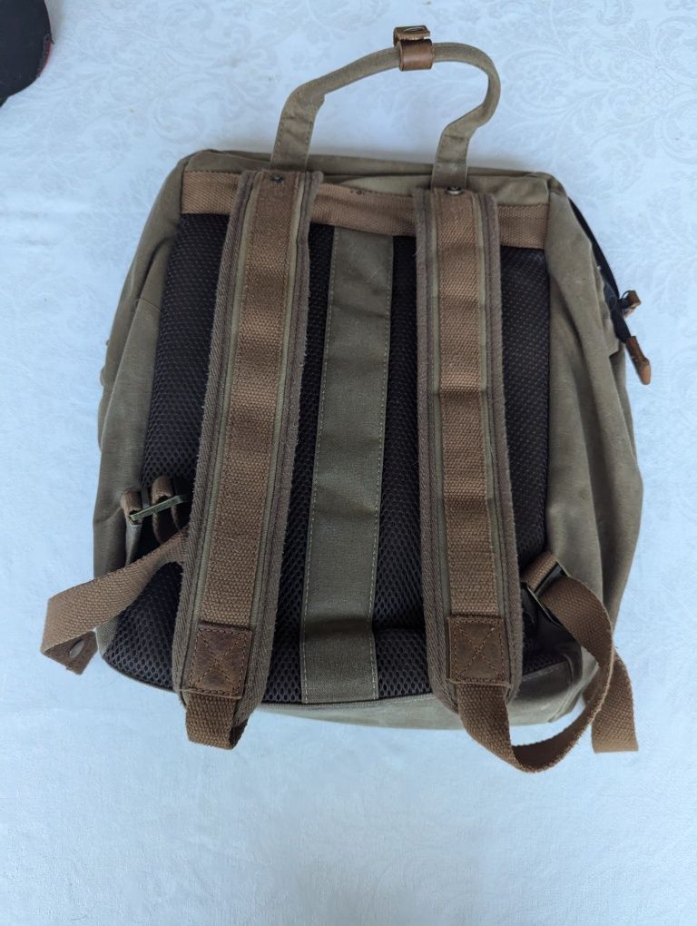 Mochila Alaskan Maker bege