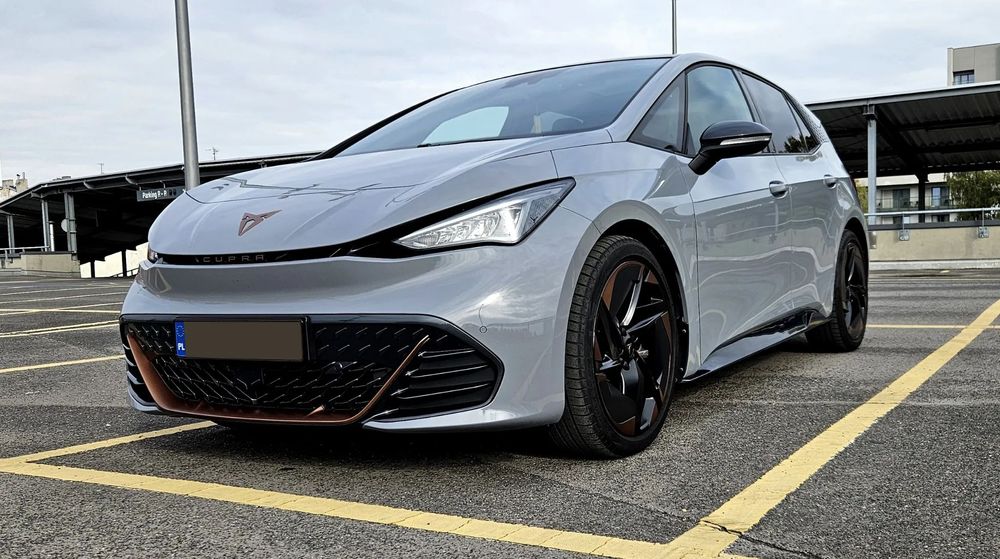 Cupra Born 231KM pełna opcja, HUD, Masaże, szklany dach, eBoost FV 23%