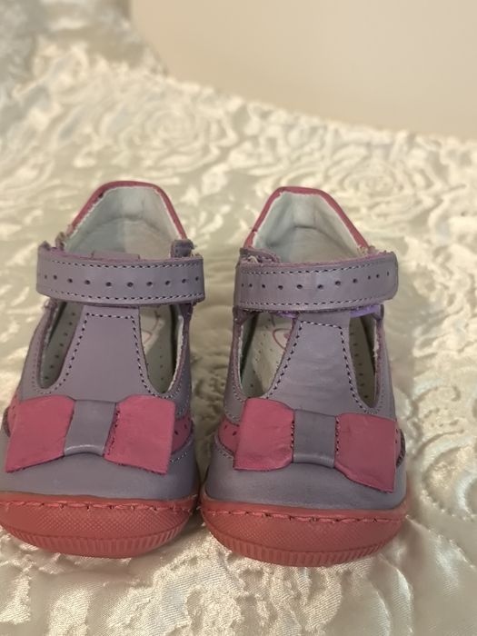 Dziewczęce buciki baletki Renbut skóra naturalna nowe rozmiar 21