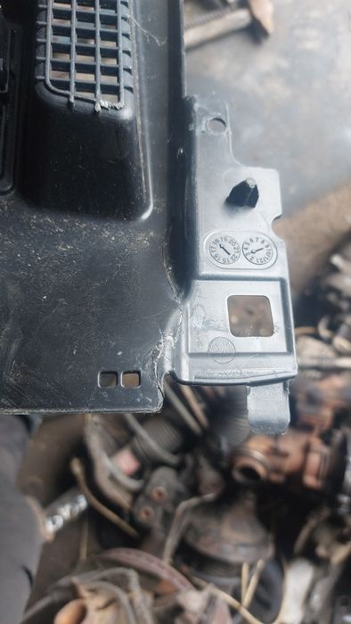 CITROEN C3 III жабо праве 9811935377 16-23