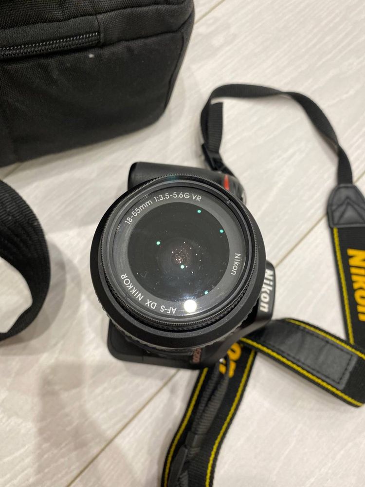 Продам Nikon 5200