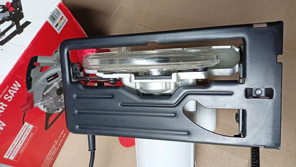 Пила циркулярная. Паркетка. Новая.PowerPlus.Бельгия.