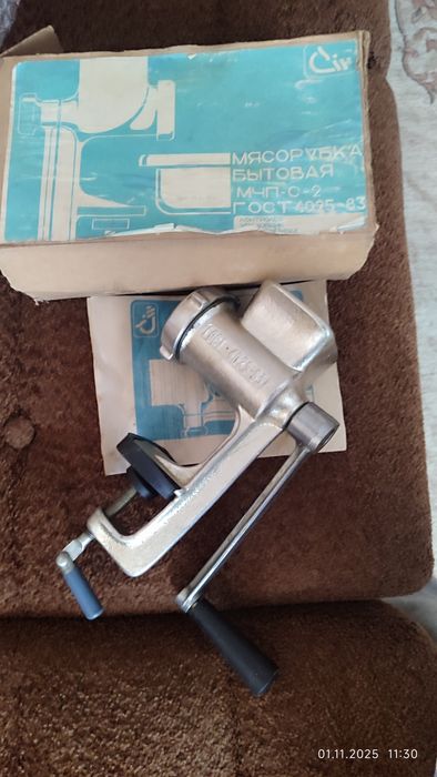 Нова м'ясорубка ручна МЧП-с-2. Мясорубка